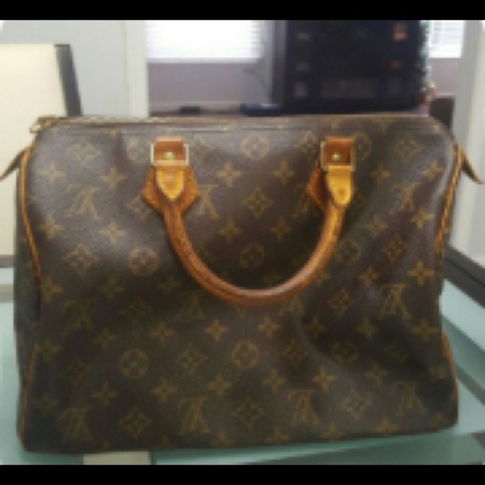 Louis Vuitton Speedy 30